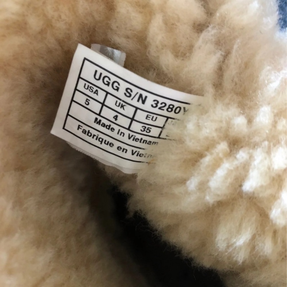 Bailey Bow UGG Short Chestnut - Picture 5 of 6